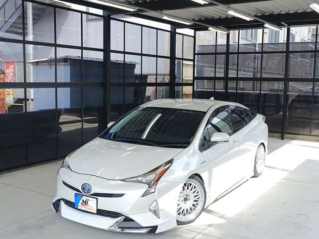 TOYOTA PRIUS 2016 Image 31