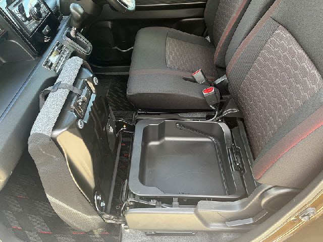 SUZUKI WAGON R STINGRAY 2018 Image 31