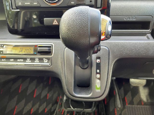 SUZUKI WAGON R STINGRAY 2018 Image 31