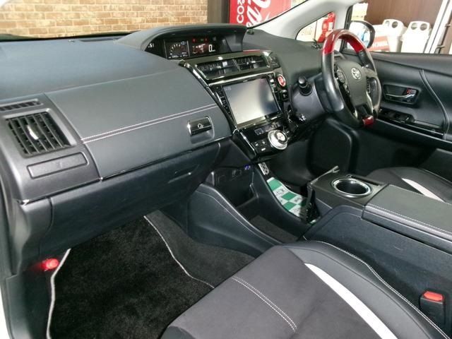 TOYOTA PRIUS ALPHA 2016 Image 31