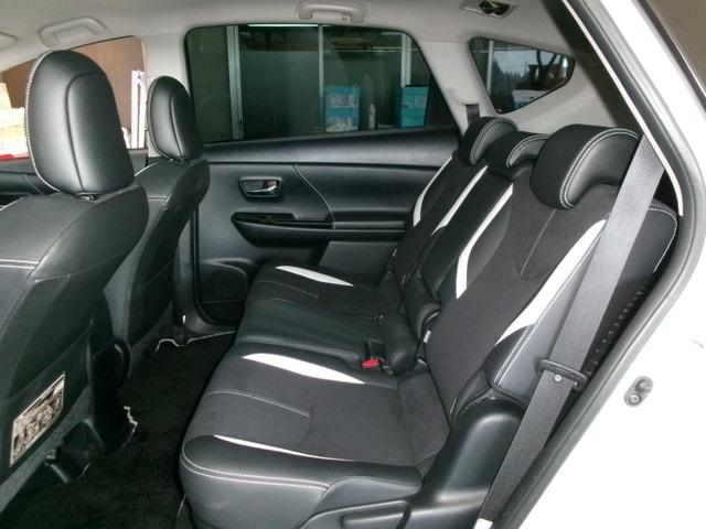 TOYOTA PRIUS ALPHA 2016 Image 31