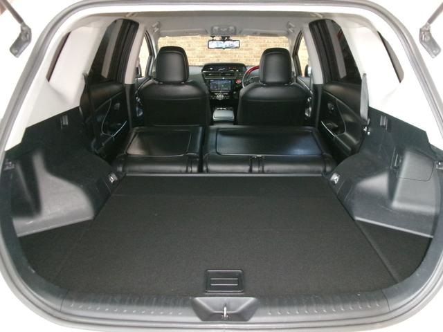 TOYOTA PRIUS ALPHA 2016 Image 31