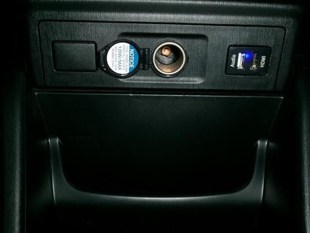 TOYOTA PRIUS ALPHA 2016 Image 31