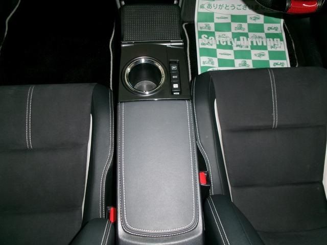 TOYOTA PRIUS ALPHA 2016 Image 31