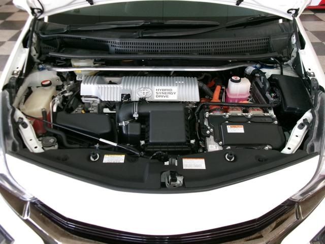 TOYOTA PRIUS ALPHA 2016 Image 31