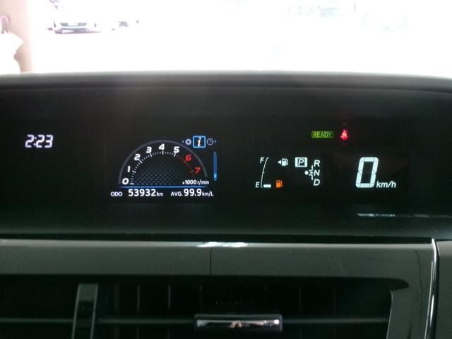 TOYOTA PRIUS ALPHA 2016 Image 31