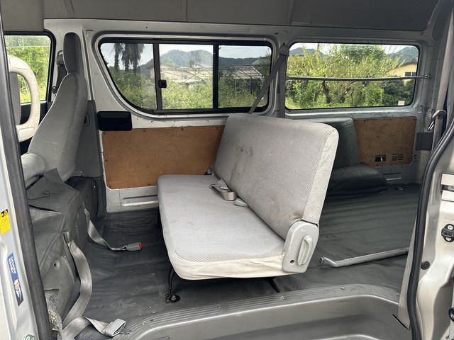 TOYOTA HIACE VAN 2WD 2005 Image 31