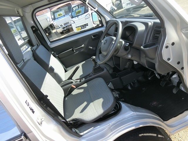 NISSAN NT100 CLIPPER 2018 Image 31
