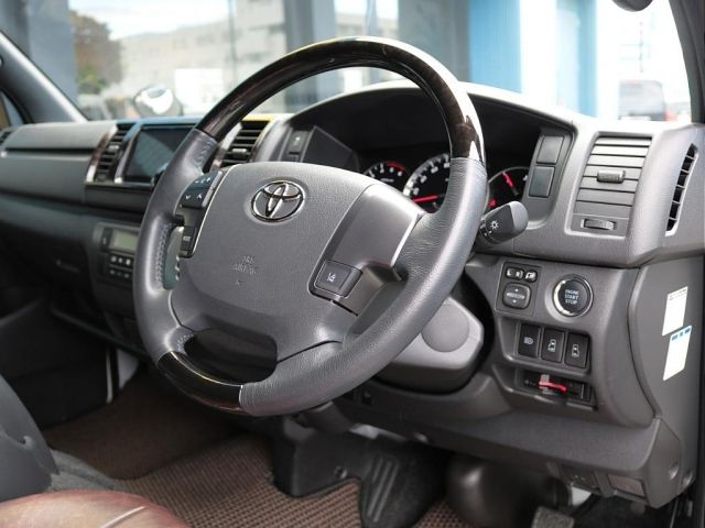 TOYOTA HIACE VAN 2WD 2020 Image 31