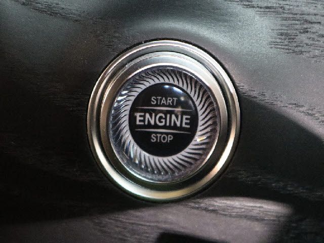 MERCEDES BENZ E CLAS 2020 Image 31