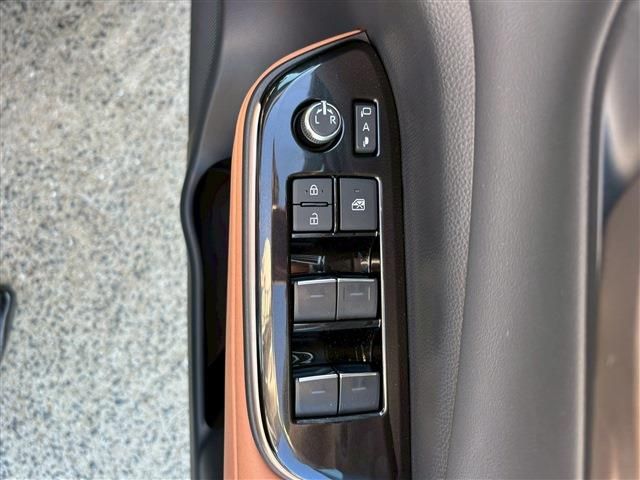 TOYOTA CROWN SPORT 2024 Image 31