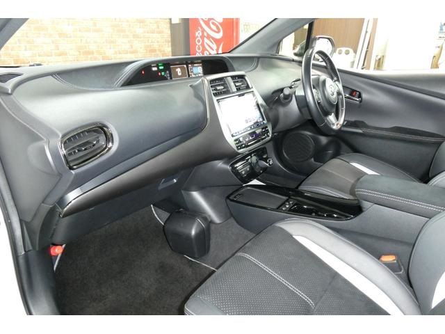 TOYOTA PRIUS PHV 2019 Image 31