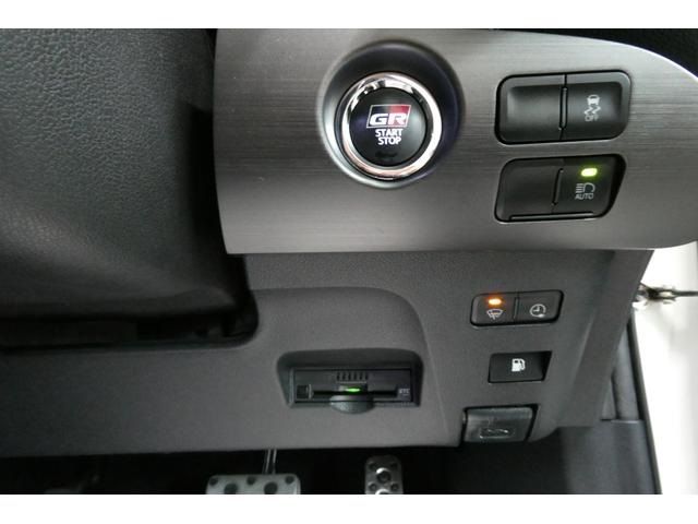 TOYOTA PRIUS PHV 2019 Image 31