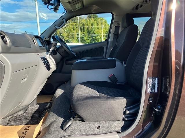 NISSAN NV350 CARAVAN 2021 Image 31