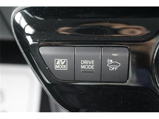 TOYOTA PRIUS 2019 Image 31