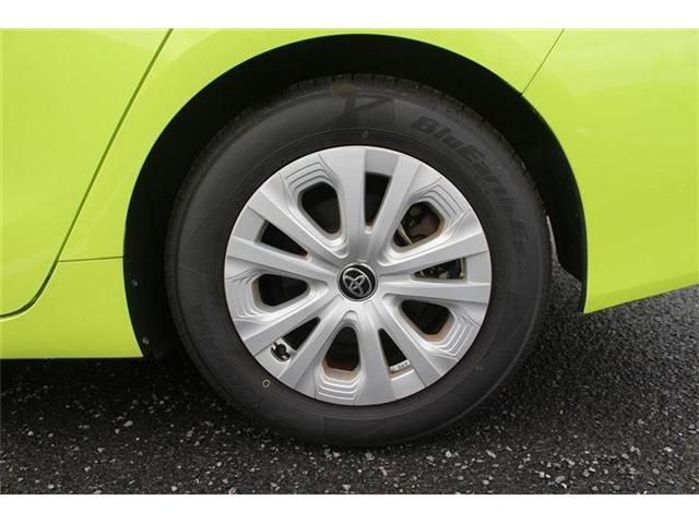 TOYOTA PRIUS 2019 Image 31