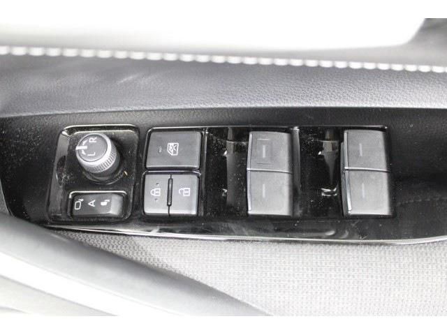 TOYOTA COROLLA TOURING HYBR 2019 Image 31