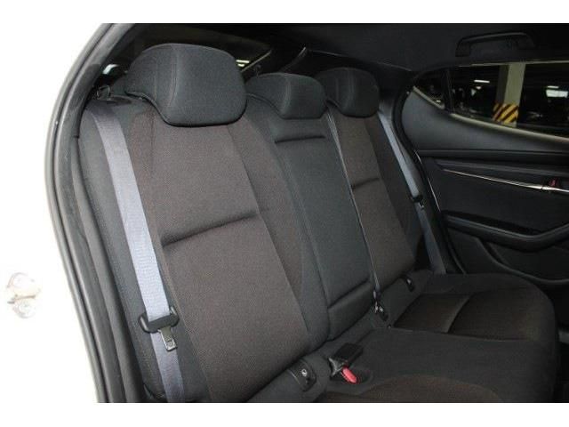 MAZDA 3 FASTBACK 2019 Image 31