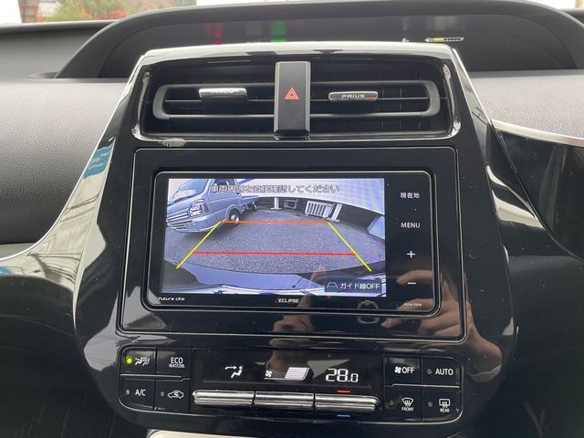 TOYOTA PRIUS 2018 Image 31