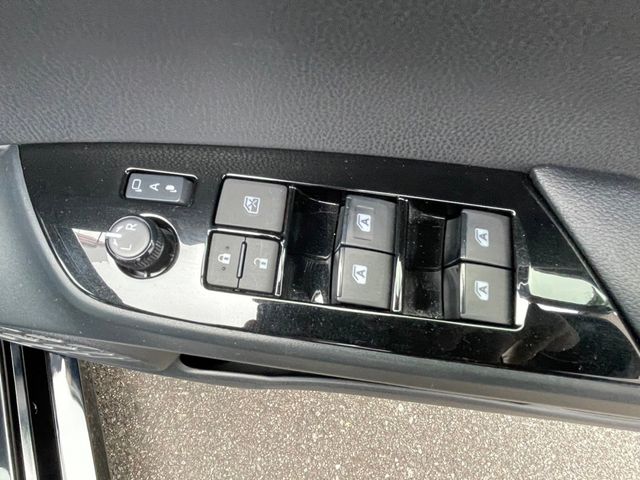 TOYOTA PRIUS 2018 Image 31