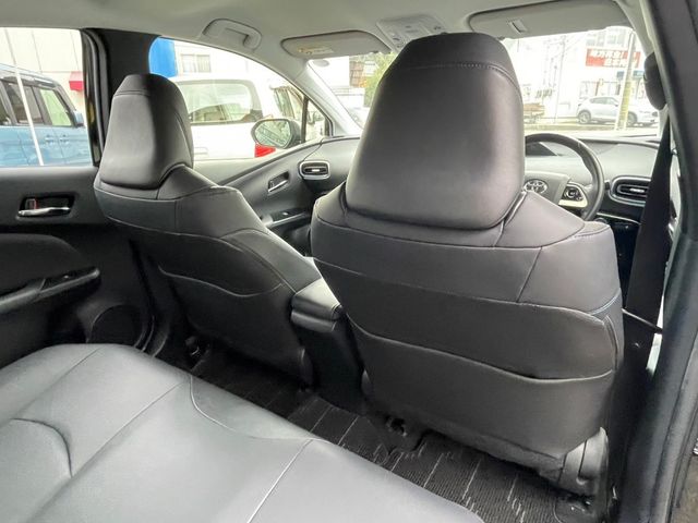 TOYOTA PRIUS 2018 Image 31