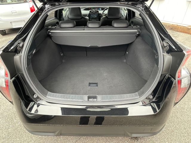 TOYOTA PRIUS 2018 Image 31