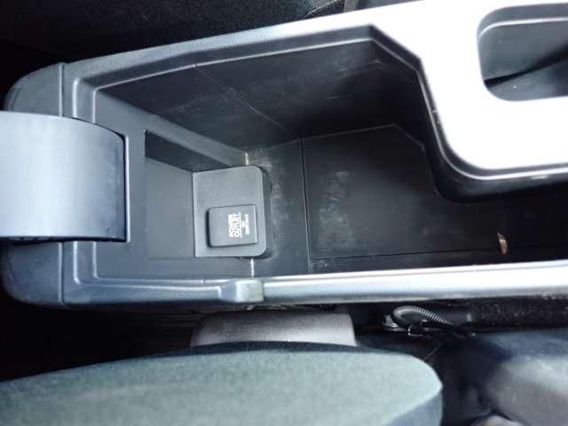 HONDA FIT 4WD 2015 Image 31