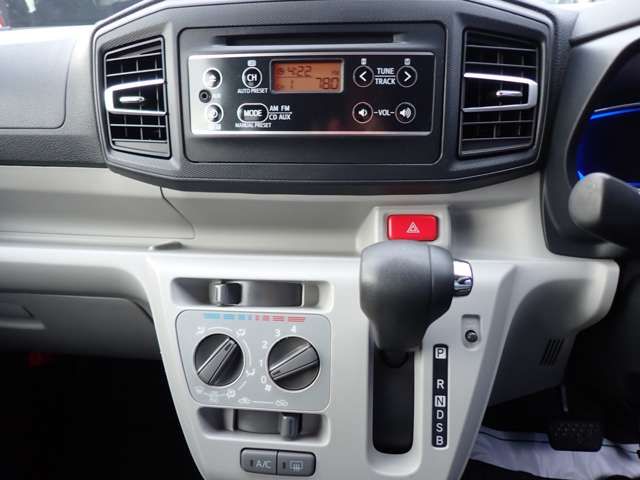 DAIHATSU MIRA E:S 2018 Image 31