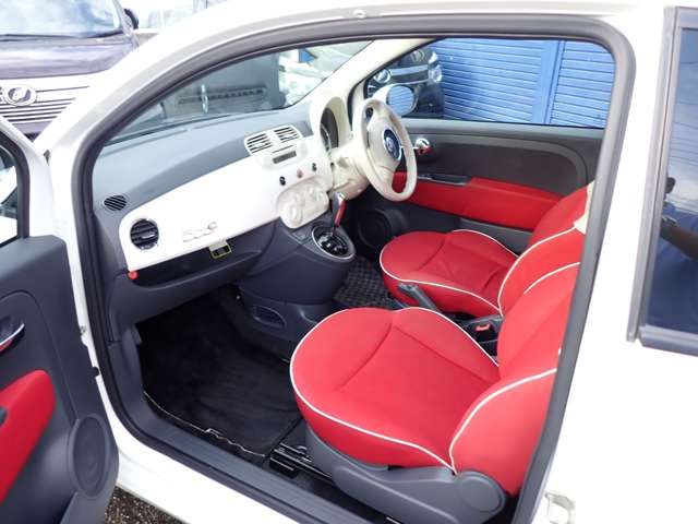 FIAT 500C 2011 Image 31