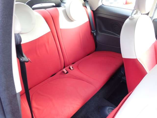 FIAT 500C 2011 Image 31