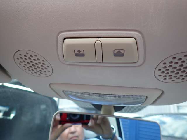 FIAT 500C 2011 Image 31