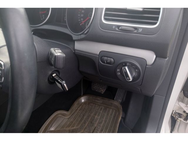 VOLKSWAGEN GOLF 2013 Image 31