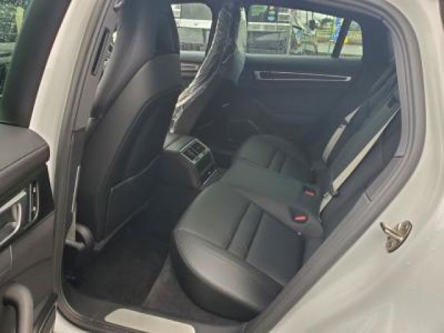 PORSCHE PANAMERA 2023 Image 31