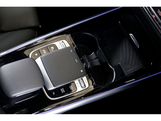 MERCEDES BENZ GLB 2020 Image 31