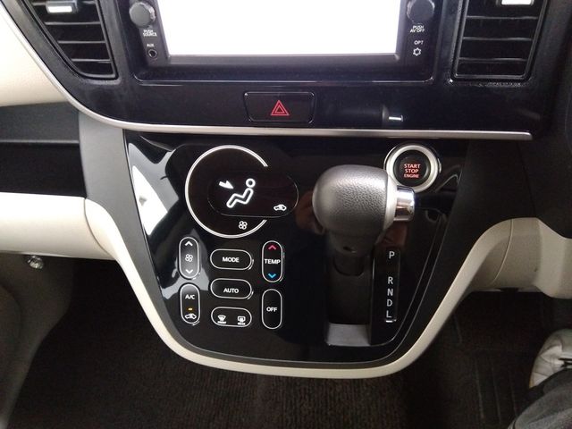 MITSUBISHI EK SPACE 2018 Image 31