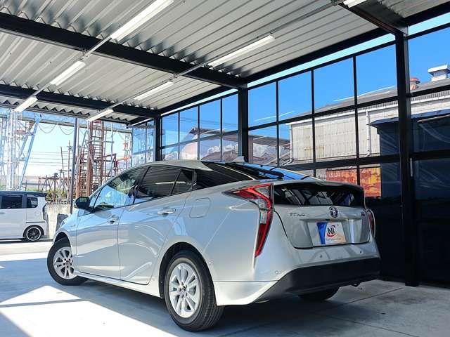 TOYOTA PRIUS 2017 Image 31