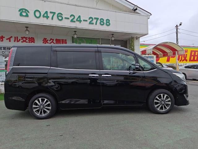 TOYOTA ESQUIRE 2018 Image 31