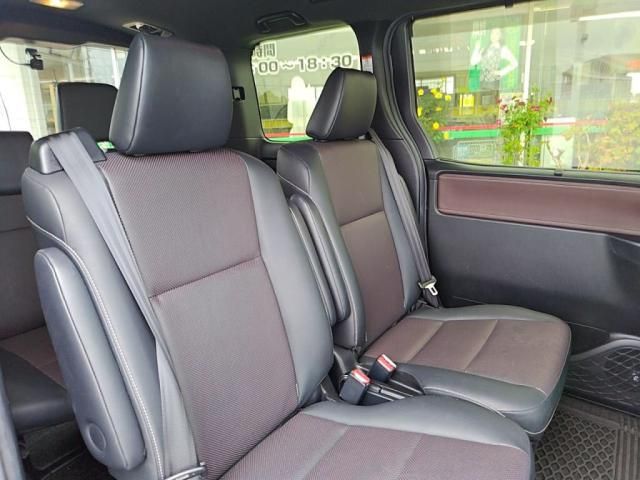 TOYOTA ESQUIRE 2018 Image 31