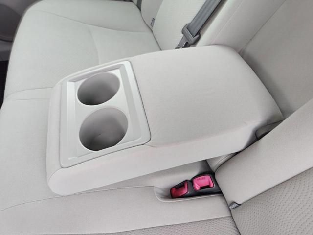 TOYOTA PRIUS 2013 Image 31