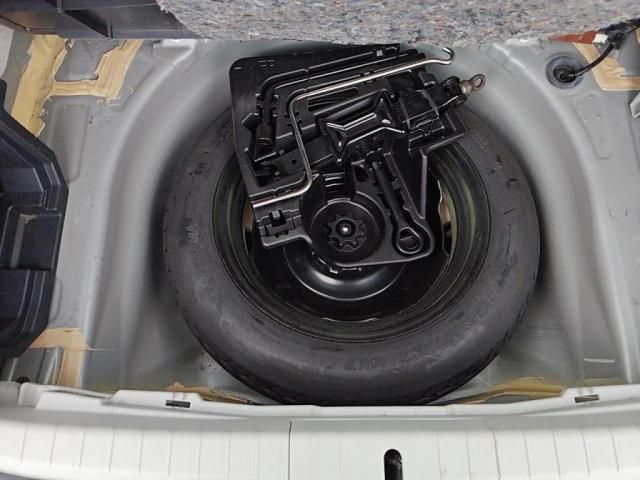 TOYOTA PRIUS 2013 Image 31