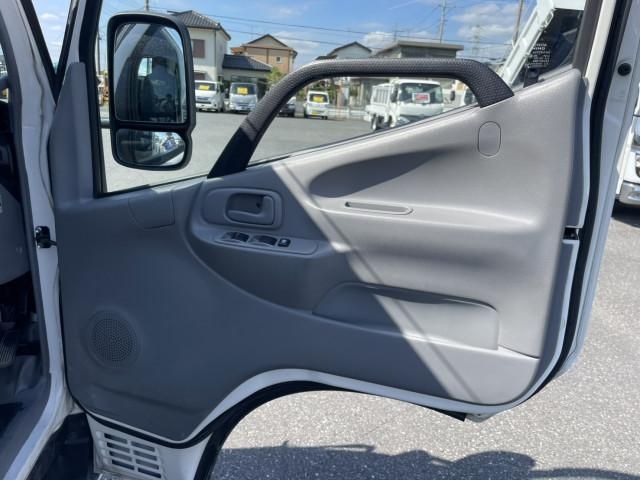 HINO DUTRO 2020 Image 31