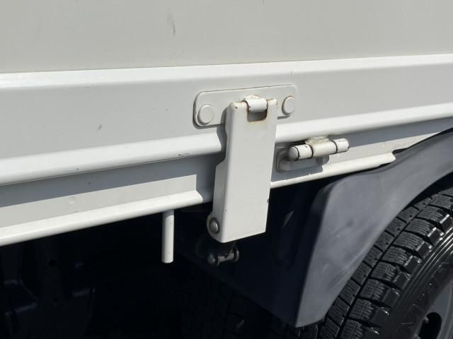 HINO DUTRO 2020 Image 31