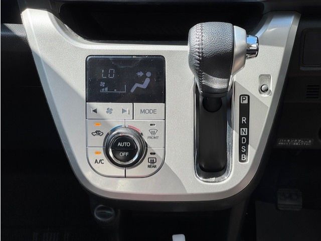 DAIHATSU CAST ACTIVA 4WD 2015 Image 31