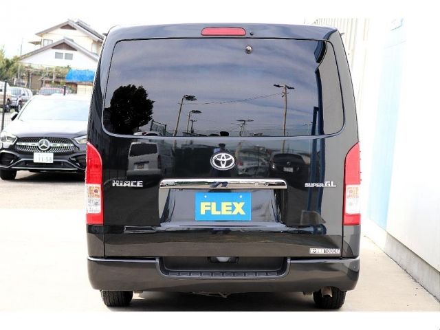 TOYOTA HIACE VAN 2WD 2020 Image 31