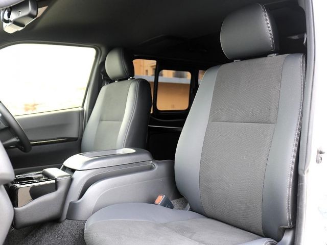 TOYOTA HIACE VAN 2WD 2020 Image 31