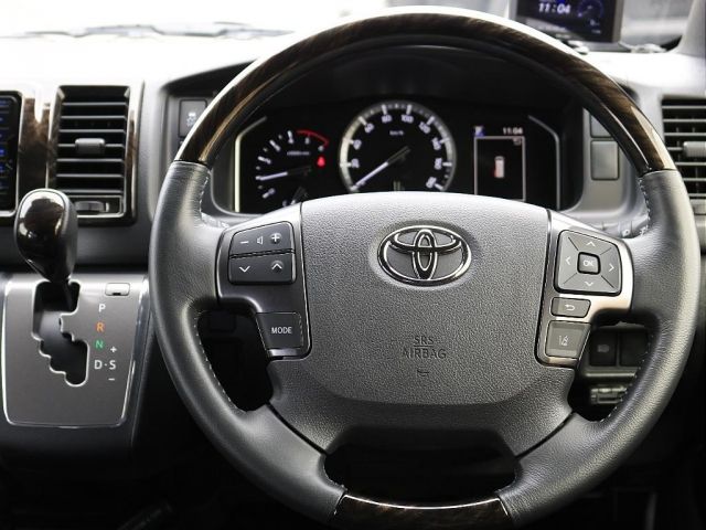 TOYOTA HIACE VAN 2WD 2020 Image 31