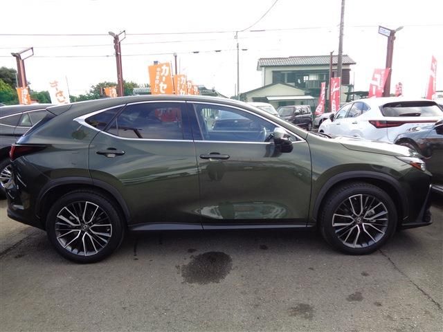 TOYOTA LEXUS NX350H 2022 Image 31