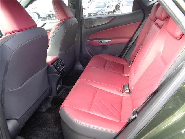 TOYOTA LEXUS NX350H 2022 Image 31