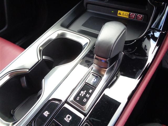 TOYOTA LEXUS NX350H 2022 Image 31