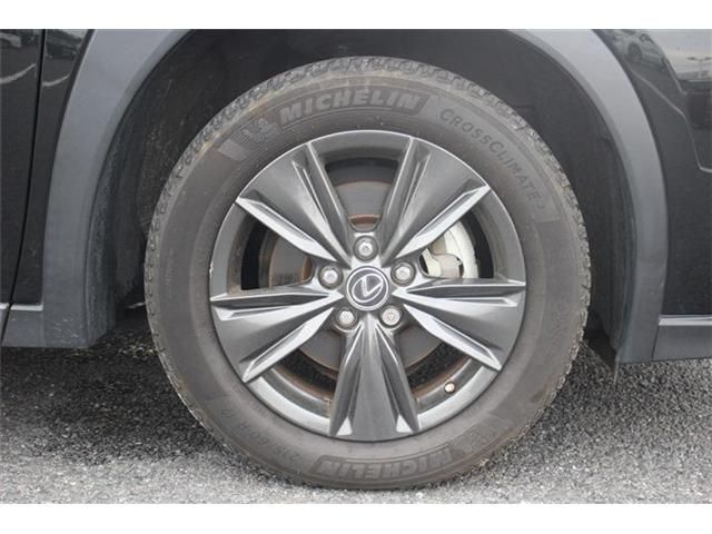 TOYOTA LEXUS UX250H 2019 Image 31